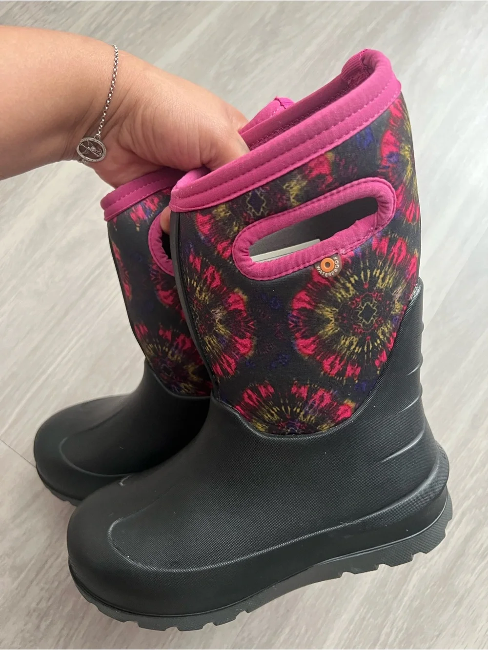 Bogs Neo Classic Waterproof Insulated Winter Boots Black Pink Youth 3